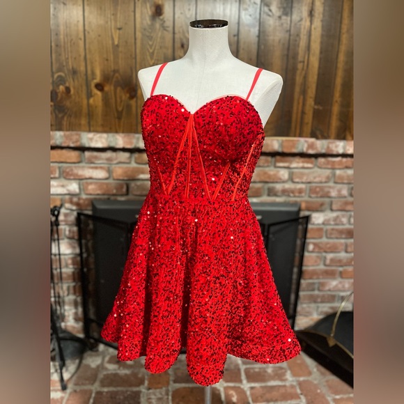 Red velvet sequin dress - Picture 1 of 7